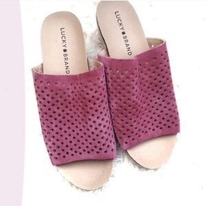 NWOT Lucky Brand slide wedge Heel Sandal Shoes suede raspberry pink red Wmn's 7
